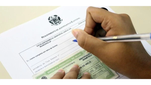 Sem o comprovante de pagamento da multa, o cidadão fica impedido de emitir passaporte e de tomar posse em cargos conquistados via concurso público