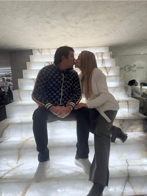 Policial penal e esposa advogada são encontrados mortos: veja fotos do casal por Reprodução