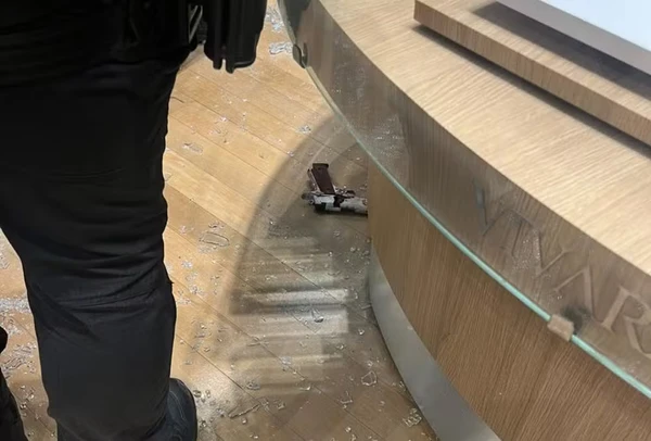 Simulacro de arma por Reprodução