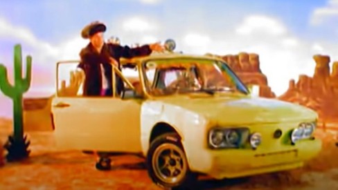 Brasília Amarela, carro do clipe 'Pelados em Santos', dos Mamonas Assassinas por Reprodução