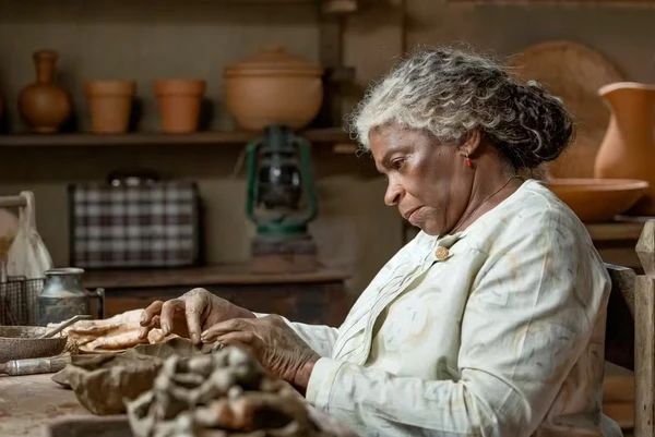 Zezé Motta é Dona Menina, em A Nobreza do Amor por Divulgação/TV Globo
