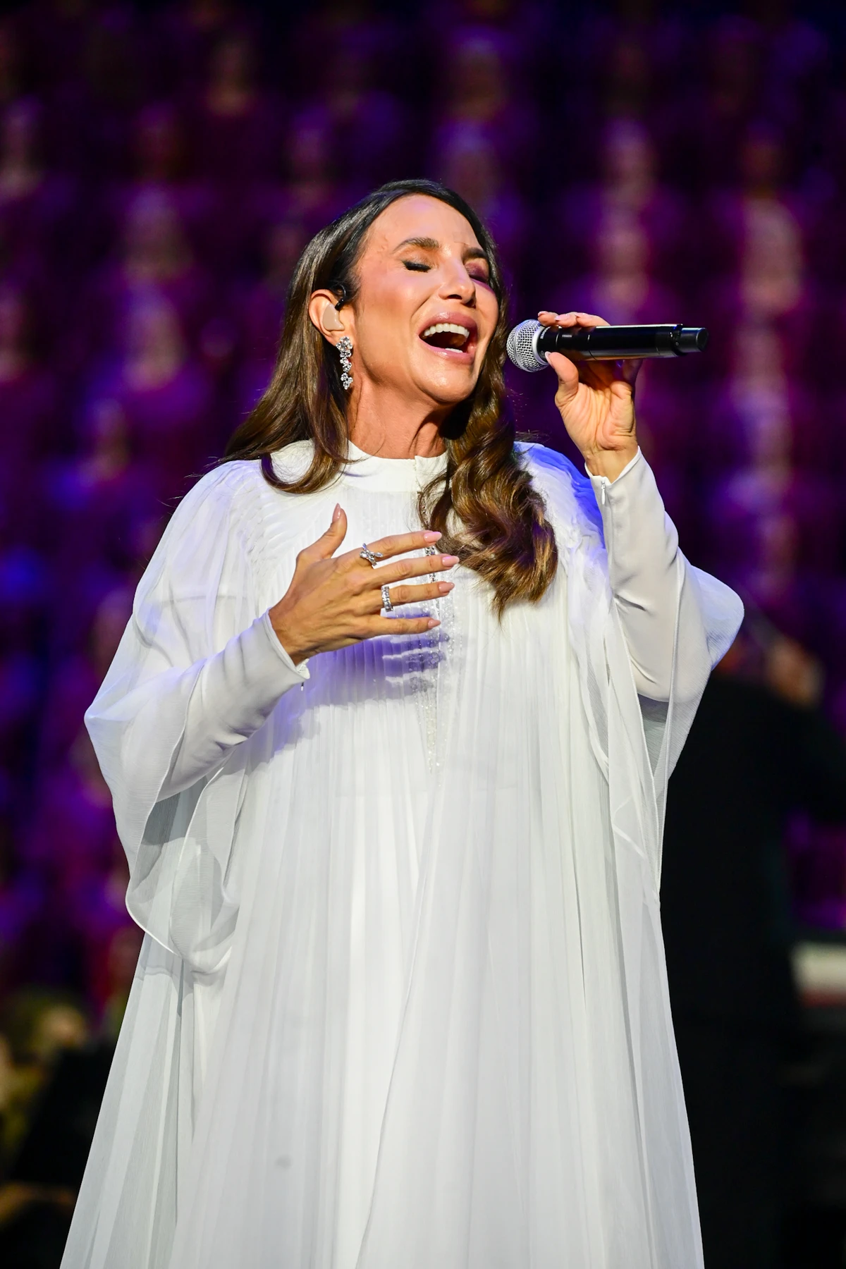 Ivete Sangalo faz primeiro show após acidente doméstico por Léo Franco/AgNews