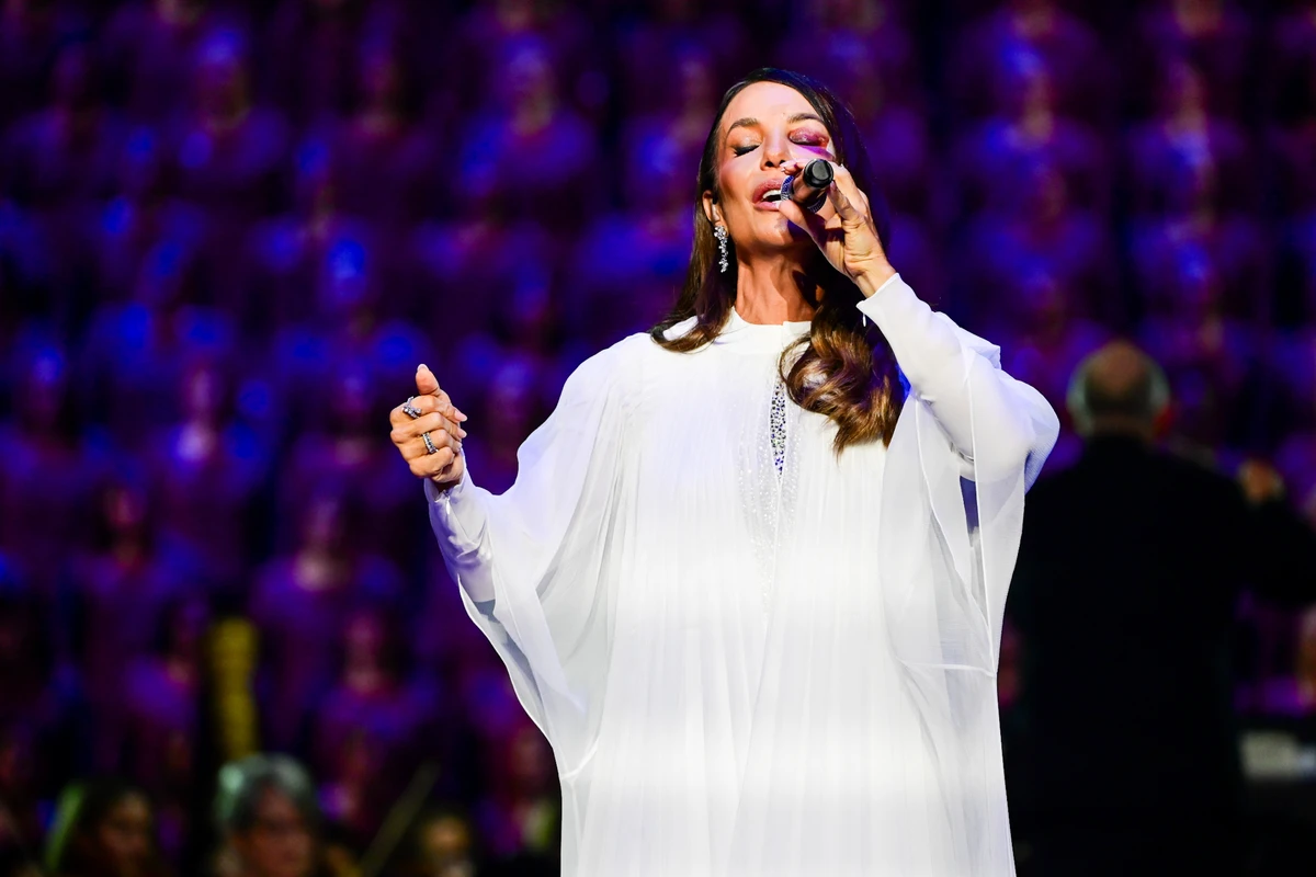Ivete Sangalo faz primeiro show após acidente doméstico por Léo Franco/AgNews