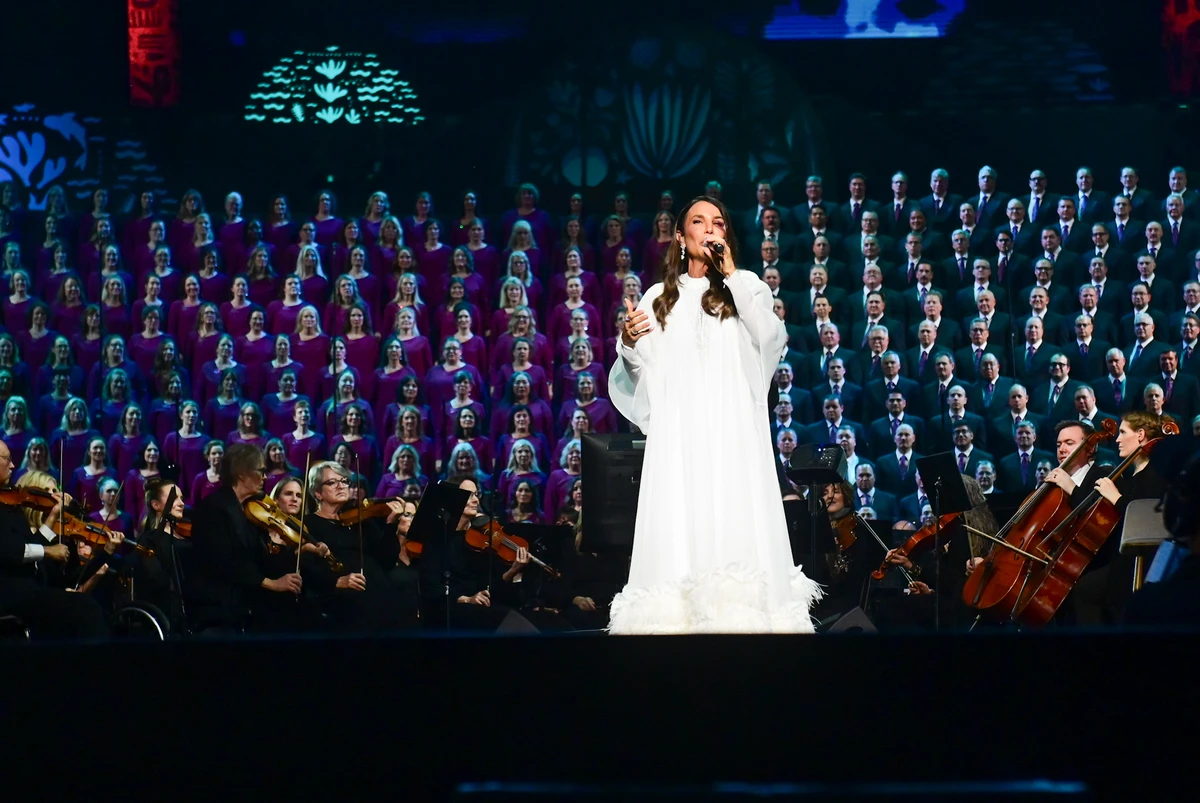 Ivete Sangalo faz primeiro show após acidente doméstico por Léo Franco/AgNews