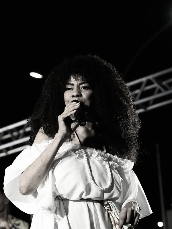 Morre a cantora Karina Nerys, do Malê Debalê por Malê Debalê/Reprodução/Instagram