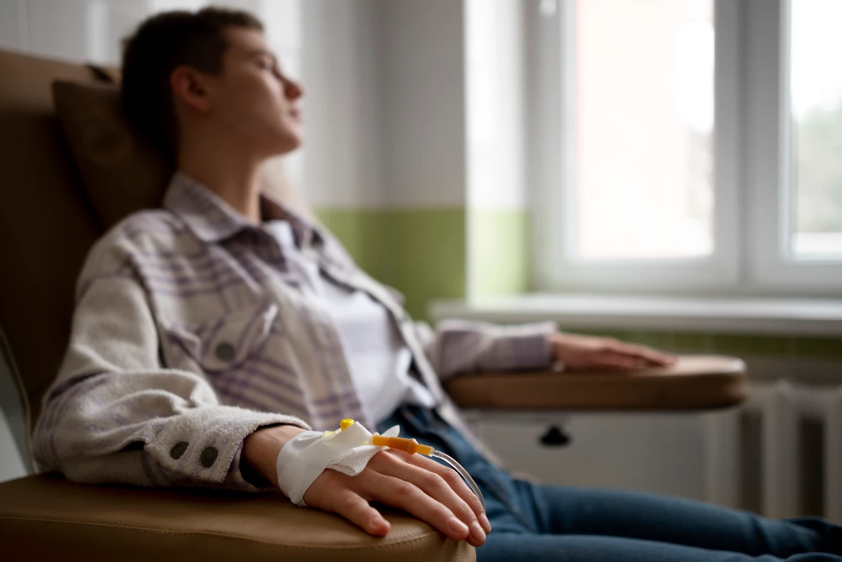 Quimioterapia é uma das opções de tratamento para câncer colorretal em estágios mais avançados