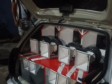 Imagem - Polícia apreende carro com som 'paredão' após denúncias em bairro de Salvador