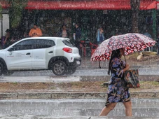Imagem - Bahia em alerta: dupla de ciclones atinge o Brasil e causa chuva intensa