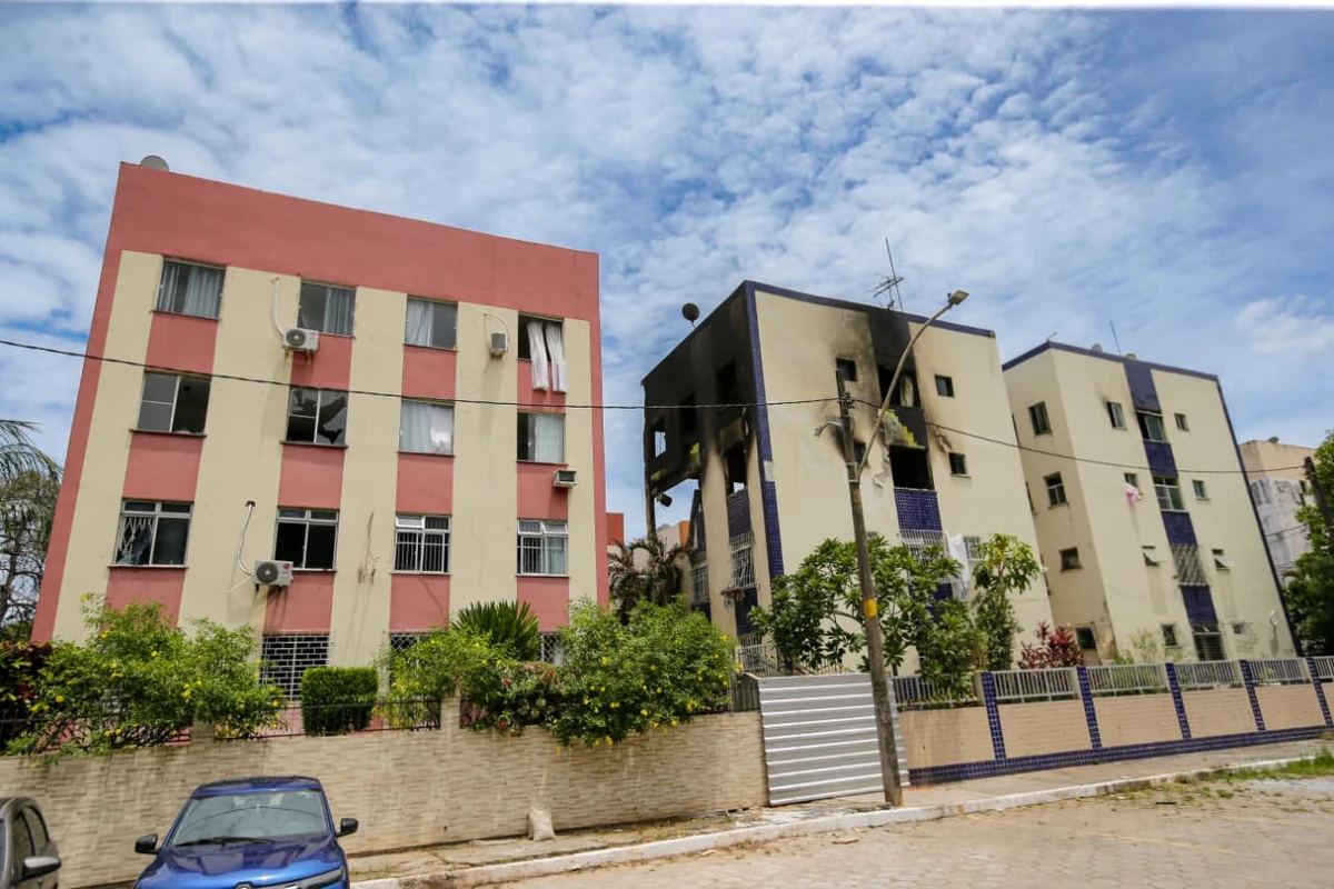 Codesal faz vistoria em prédios afetados por explosão no Stiep por Arisson Marinho/CORREIO