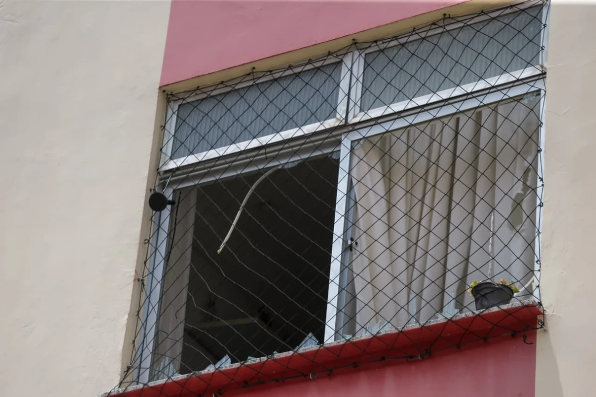 Codesal faz vistoria em prédios afetados por explosão no Stiep por Arisson Marinho/CORREIO