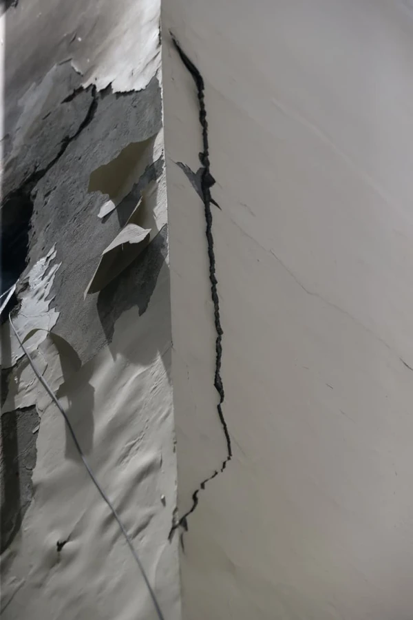 Codesal faz vistoria em prédios afetados por explosão no Stiep por Arisson Marinho/CORREIO