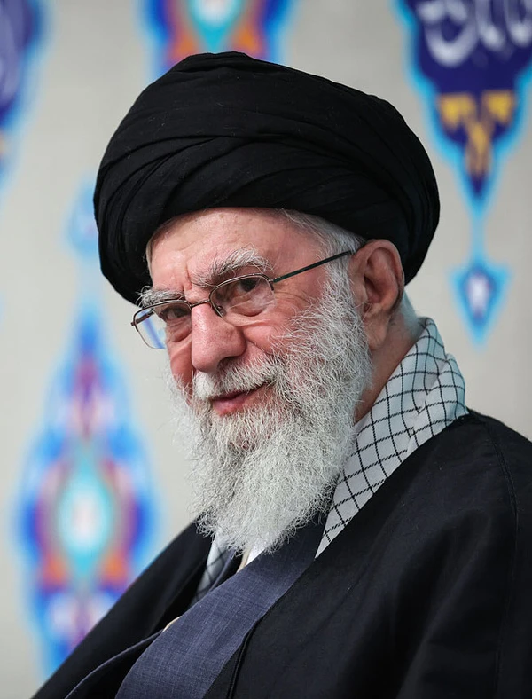 Aiatolá Ali Khamenei, morto nos ataques por Reprodução