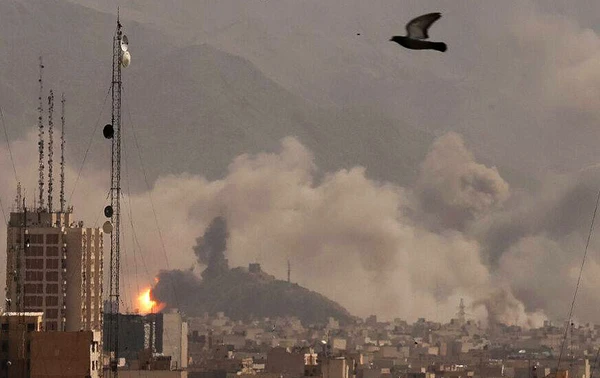 Teerã sob bombardeio dos Estados Unidos e Israel por Reprodução