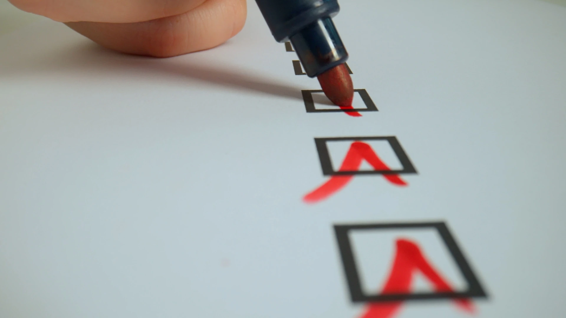 Imagem - Banco abre concurso com vagas de 30h semanais e salários de até R$ 8,9 mil