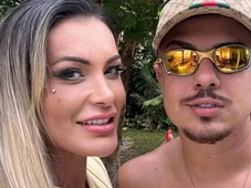 Imagem - Andressa Urach surpreende marido com presente feito de sangue menstrual: 'Símbolo de fertilidade'