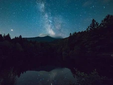 Imagem - Estudo inédito descobre força invisível que faz com que os planetas não caiam do céu