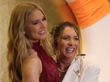 Imagem - Virginia Fonseca dá combo de cirurgias plásticas de presente para mãe: 'Corpinho de jovem'; veja ANTES E DEPOIS