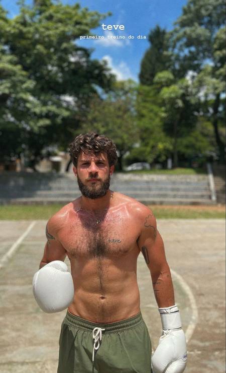 Chay Suede por Reprodução