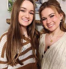 Chloe Clem por Reprodução