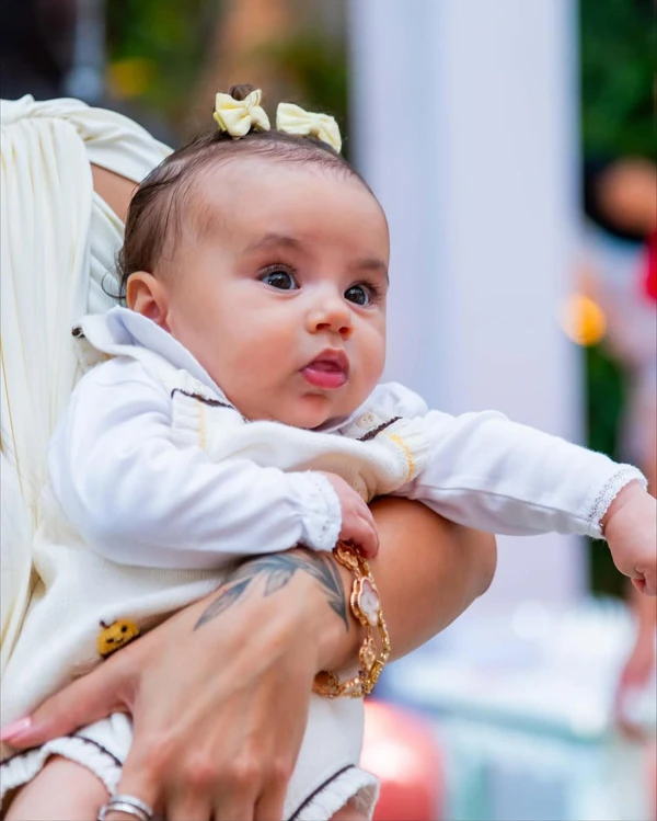 Mel, filha caçula de Neymar por Reprodução/Instagram