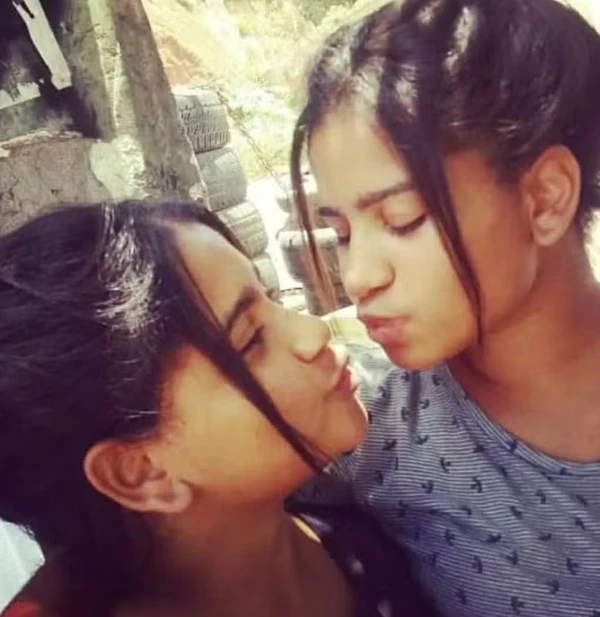 Mile Moreira é irmã gêmea de Milena, do BBB 26 por Reprodução/Instagram