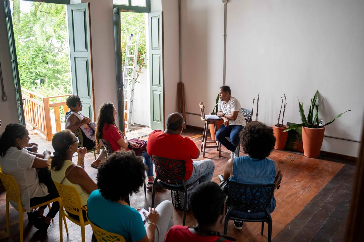 Os percursos visam ampliar o acesso à formação musical por meio de atividades educativas e práticas pedagógicas voltadas para a qualificação artística