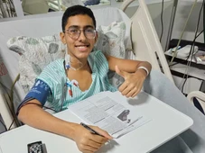 Imagem - Jovem com doença rara faz Enem em hospital e passa para Medicina em três universidades públicas