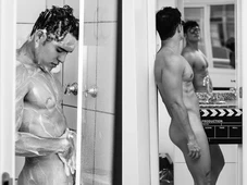 Imagem - Lembra dele? Ex-ator mirim da Globo choca fãs ao posar nu para revista gay