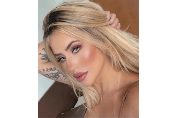 Amanda Arantes foi baleada no velório da mãe por Reprodução