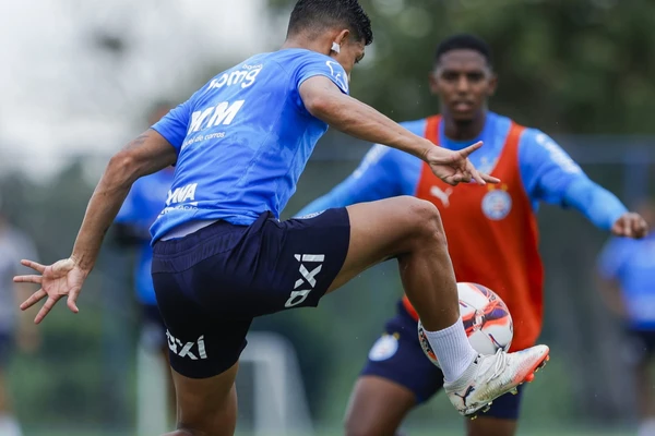 Bahia cumpre mais um dia de treino antes de Ba-Vi
