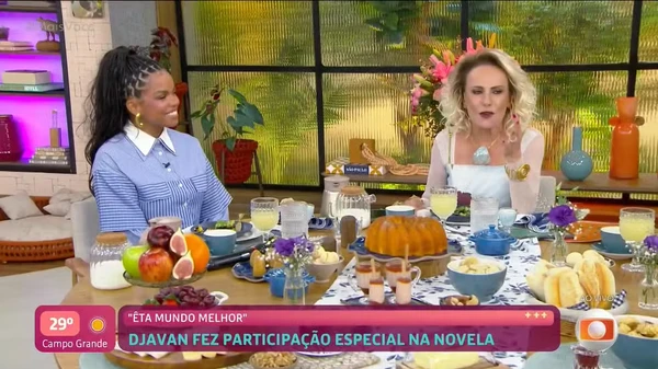 Djavan fez participação em Êta Mundo Melhor! por Reprodução/TV Globo