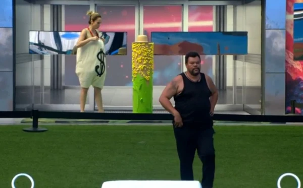 Durante o Castigo do Monstro, sister discute com ator e troca farpas 