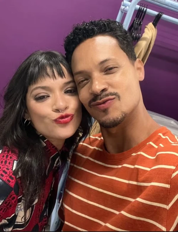 Ingrid Gaigher e Nando Brandão estão no elenco da novela vertical 'Loquinha' por Reprodução/Instagram