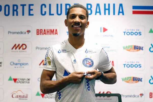 Matheus Davó em pelo Bahia