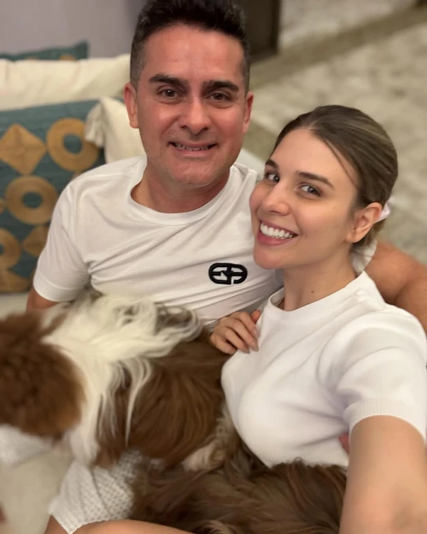 O prefeito de Manaus, David Almeida, e a esposa, Izabelle Fontenelle por Reprodução/Instagram