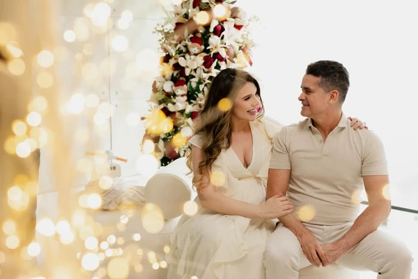 O prefeito de Manaus, David Almeida, e a esposa, Izabelle Fontenelle por Reprodução/Instagram