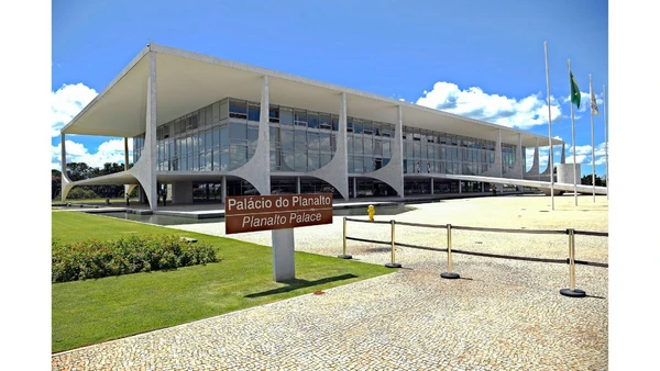 Além de governar, o presidente representa o Brasil e sua soberania em cerimônias oficiais e encontros com líderes estrangeiros por Agência Senado