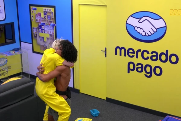  Juliano Floss encontra Breno Corã no quarto secreto do BBB 26