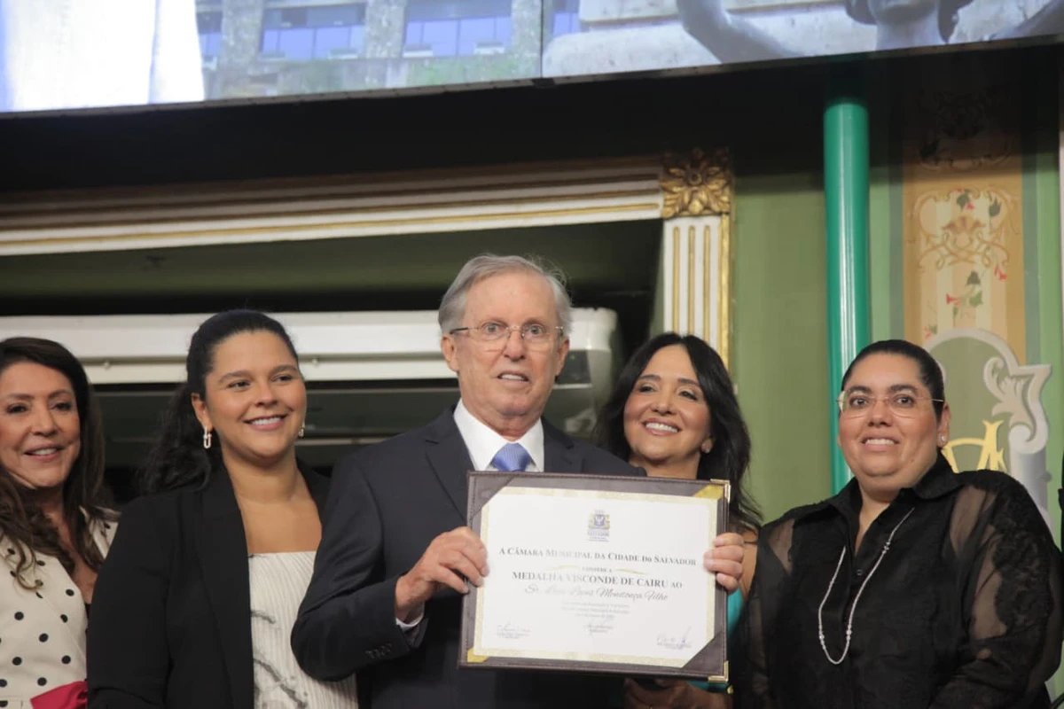 Luiz Lopes Mendonça Filho foi homenageado pela Câmara Municipal de Salvador por Sora Maia/CORREIO