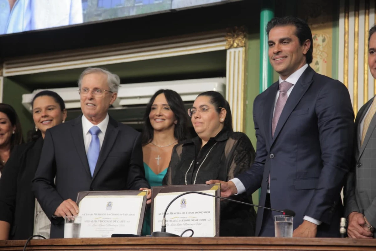 Luiz Lopes Mendonça Filho foi homenageado pela Câmara Municipal de Salvador por Sora Maia/CORREIO