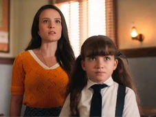 Imagem - Estela revela que Anabela é filha de Ernesto para impedir sequestro
em 'Êta Mundo Melhor!' desta quinta (5)