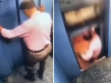 Imagem - Homem escapa segundos antes de ser esmagado por elevador; veja vídeo