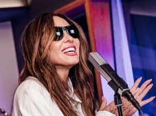 Imagem - Alinne Rosa lança faixas inéditas em especial acústico