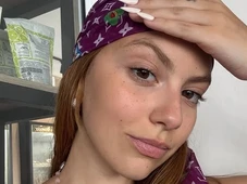 Imagem - Neta de Carlos Alberto de Nóbrega comemora fim da 'quimioterapia vermelha': 'Botando para correr'