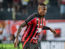 Imagem - Dudu pode passar por cirurgia após lesão na coluna e preocupa o Vitória