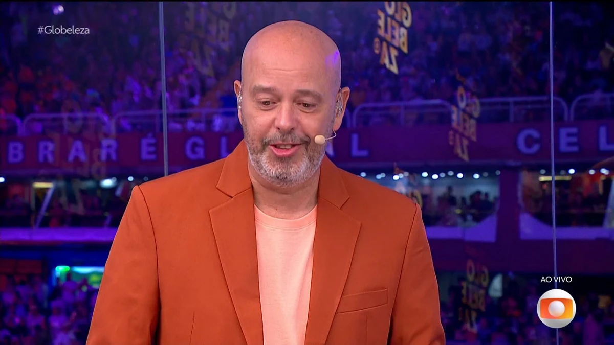 Alex Escobar por Reprodução