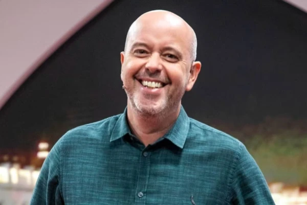 Alex Escobar por João Miguel Júnior/TV Globo