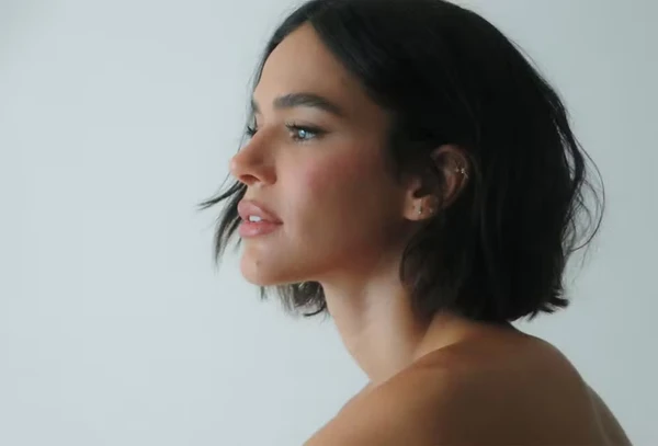 Bruna Marquezine por Reprodução