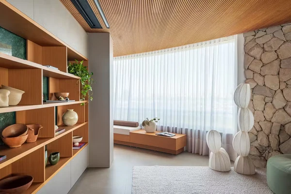 Cobertura de 300 m² de Thaynara OG em São Luís mistura artesanato maranhense, design contemporâneo e amplos espaços para receber amigos por Divulgação/Laura Sá