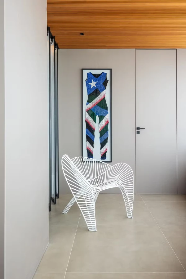 Cobertura de 300 m² de Thaynara OG em São Luís mistura artesanato maranhense, design contemporâneo e amplos espaços para receber amigos por Divulgação/Laura Sá